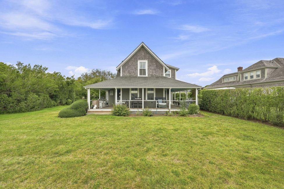                                     13 Baxter Road Nantucket Rental Image 36
                                