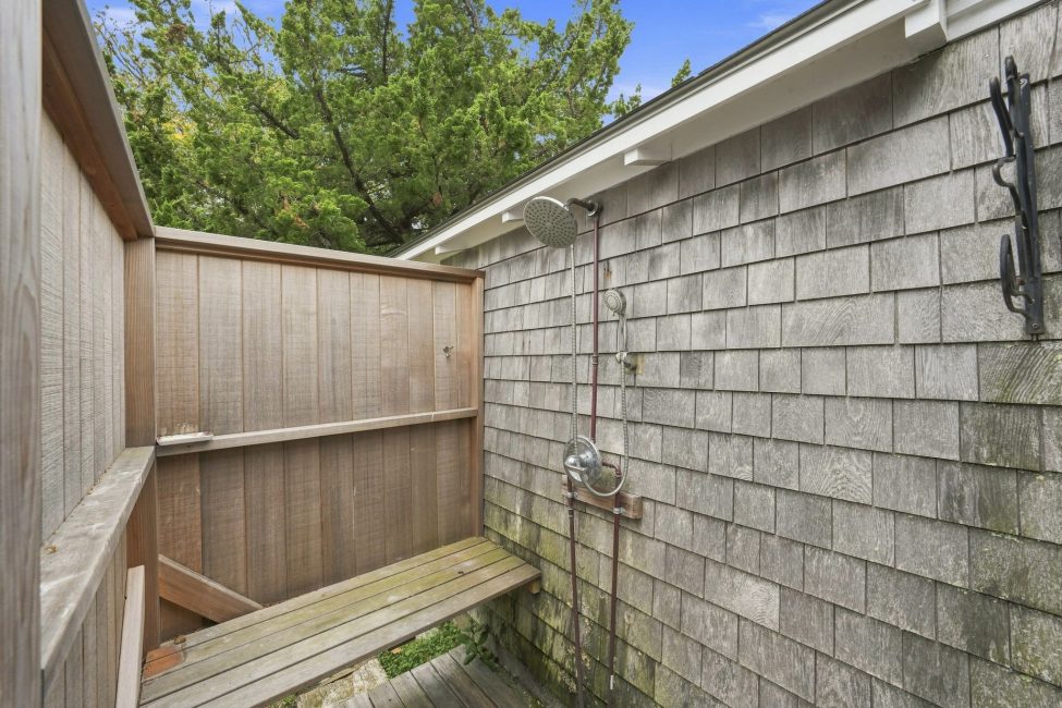                                     13 Baxter Road Nantucket Rental Image 36
                                