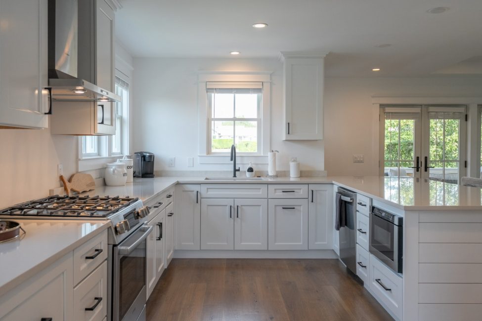                                     2 Hedgebury Lane | Cottage Nantucket Rental Image 11
                                