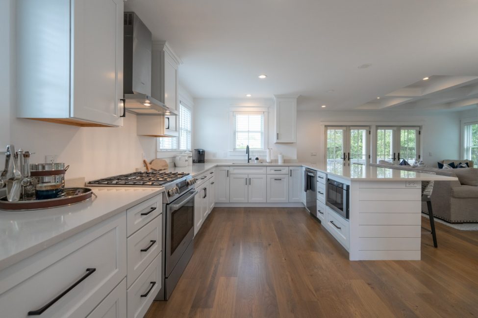                                     2 Hedgebury Lane | Cottage Nantucket Rental Image 11
                                