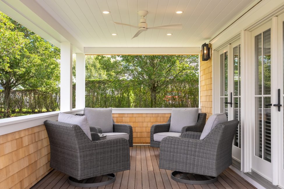                                     2 Hedgebury Lane | Cottage Nantucket Rental Image 11
                                