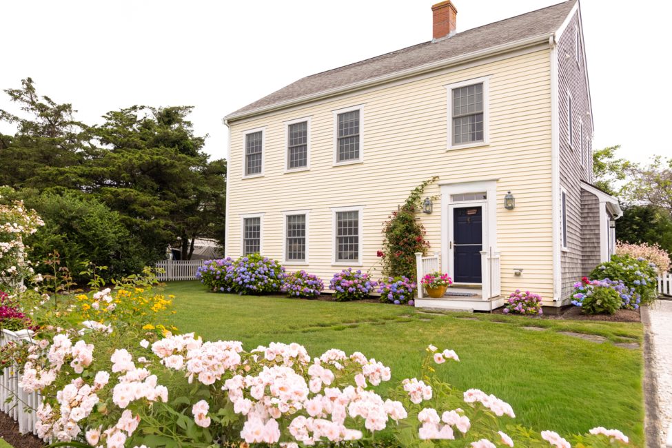                                     23 Tashama Lane Nantucket Rental Image 4
                                