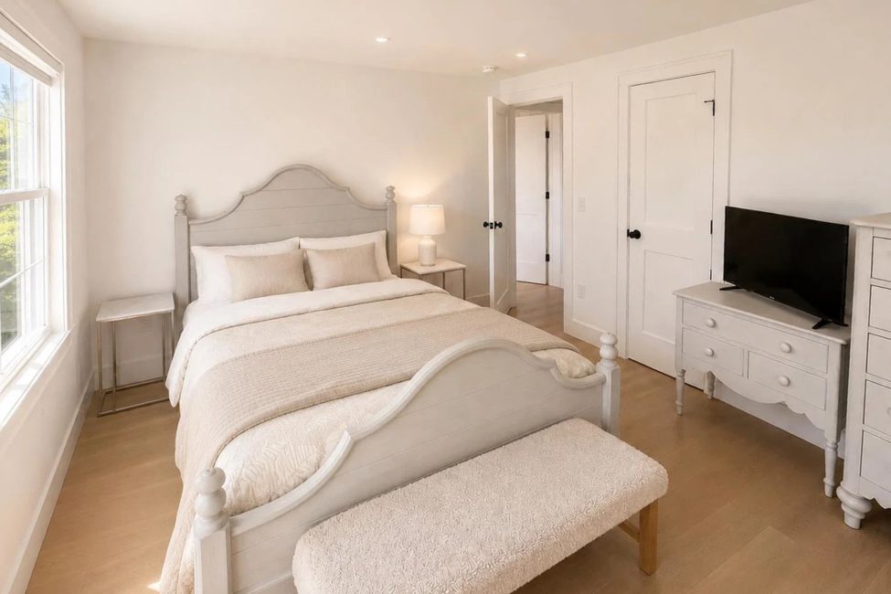                                     33 Daffodil Lane Nantucket Rental Image 25
                                