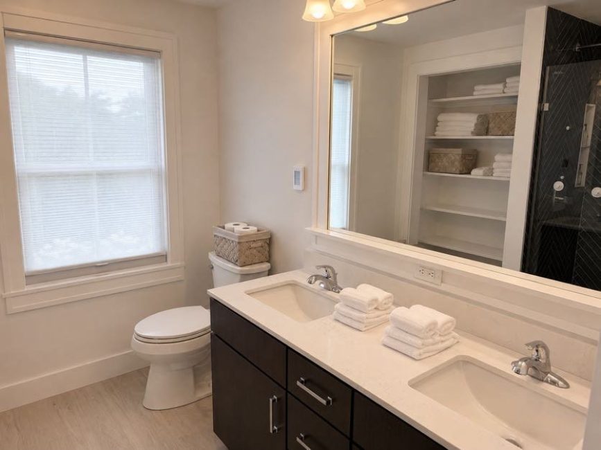                                     33 Daffodil Lane Nantucket Rental Image 42
                                