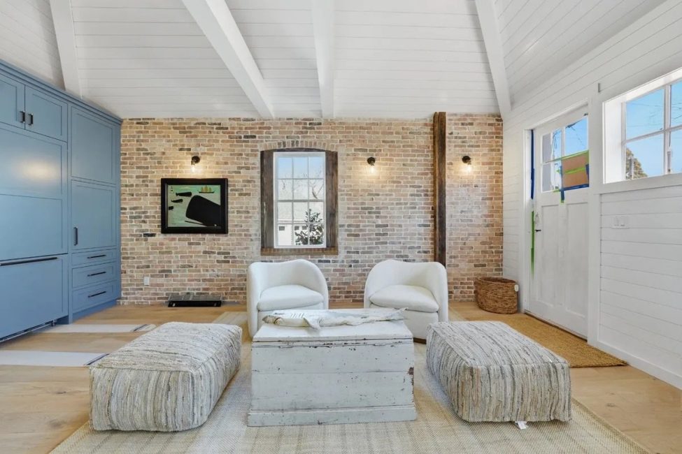                                     1 South Mill Street Nantucket Rental Image 12
                                