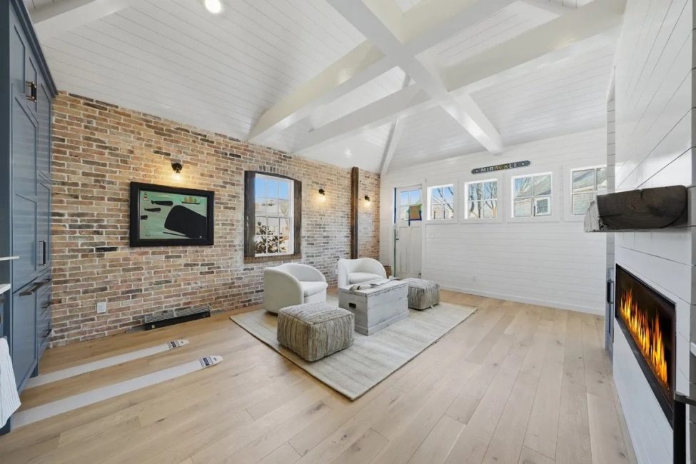                                     1 South Mill Street Nantucket Rental Image 12
                                