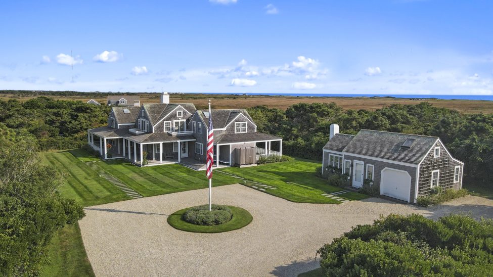                                     6 Walbang Avenue Nantucket Rental Image 48
                                