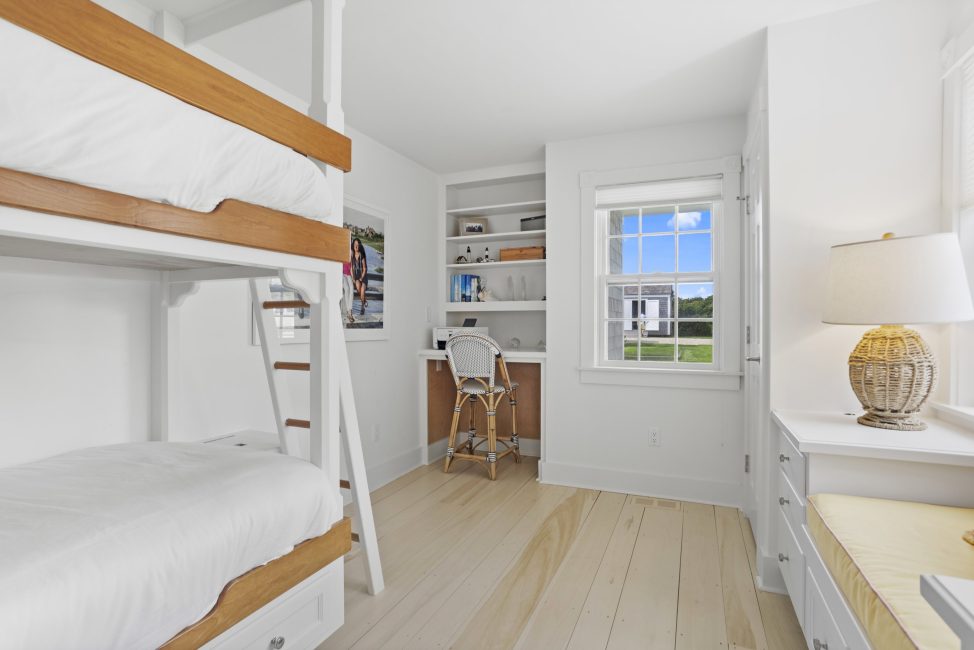                                     6 Walbang Avenue Nantucket Rental Image 48
                                