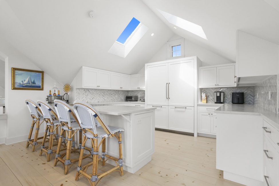                                     6 Walbang Avenue Nantucket Rental Image 48
                                