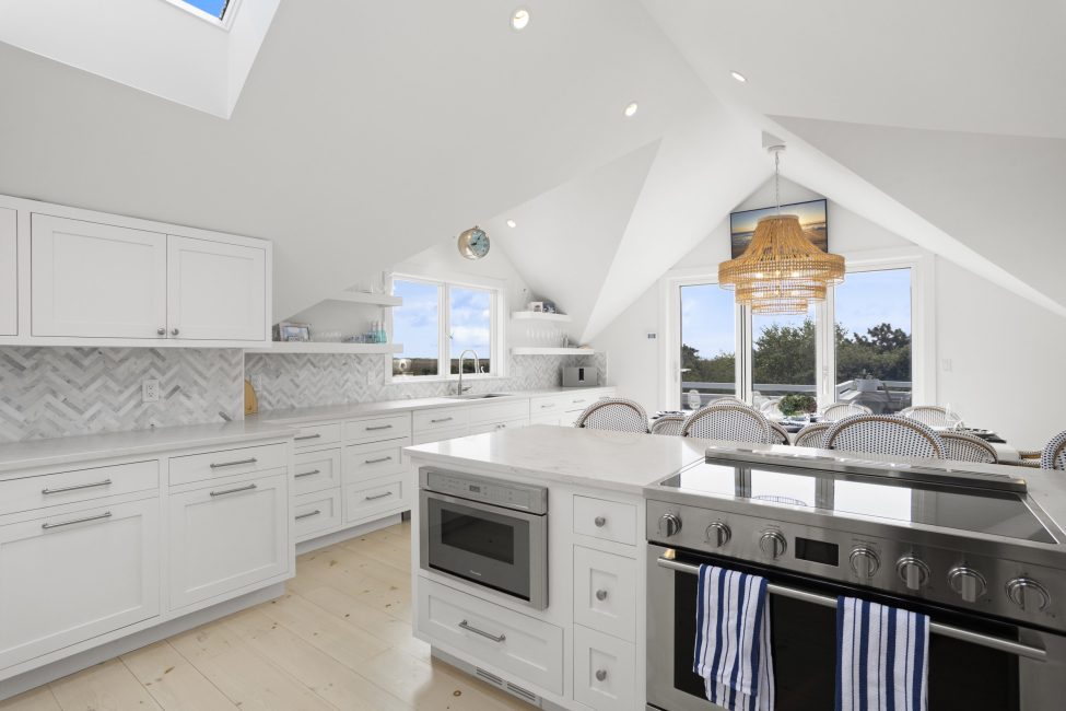                                     6 Walbang Avenue Nantucket Rental Image 48
                                