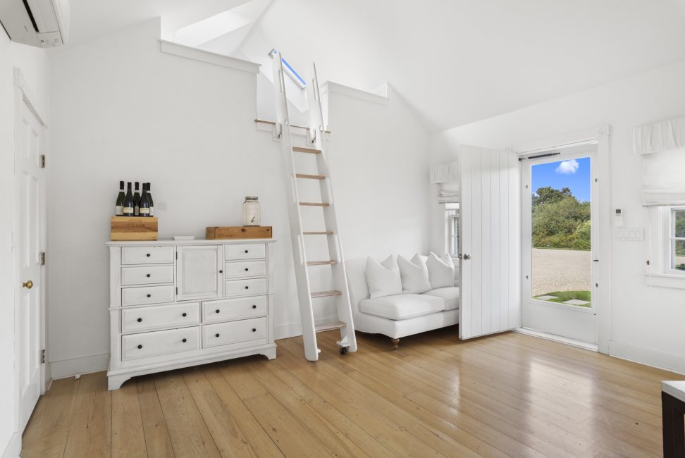                                     6 Walbang Avenue Nantucket Rental Image 48
                                