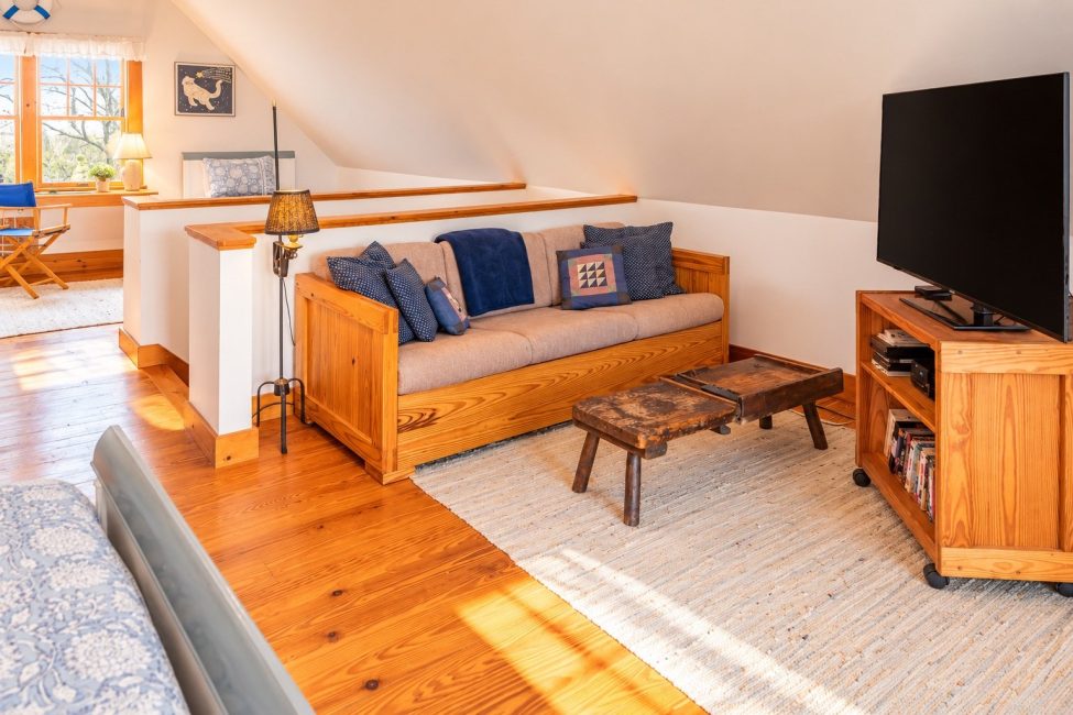                                    150 Cliff Road Nantucket Rental Image 40
                                