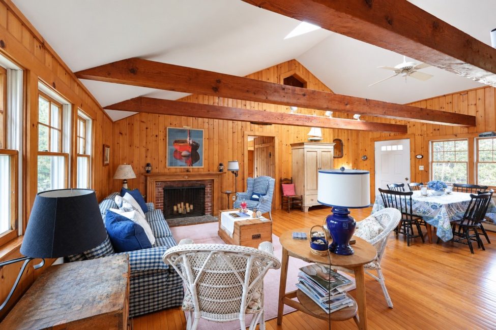                                     150 Cliff Road Nantucket Rental Image 40
                                