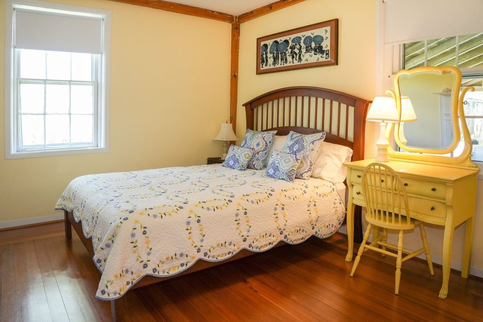                                     8 West Chester Street Nantucket Rental Image 68
                                