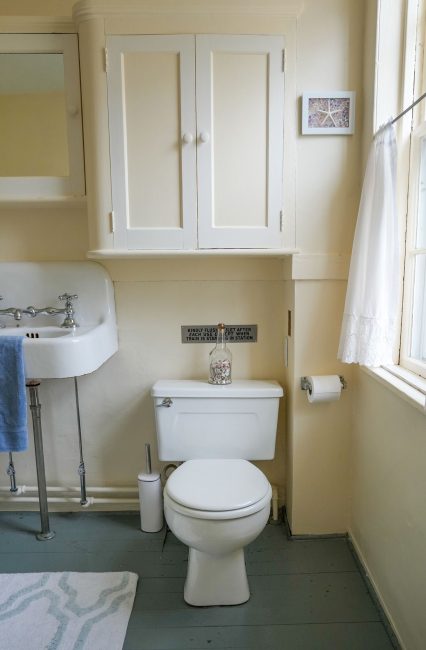                                     8 West Chester Street Nantucket Rental Image 68
                                