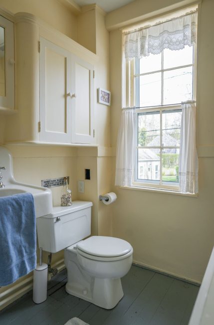                                     8 West Chester Street Nantucket Rental Image 68
                                