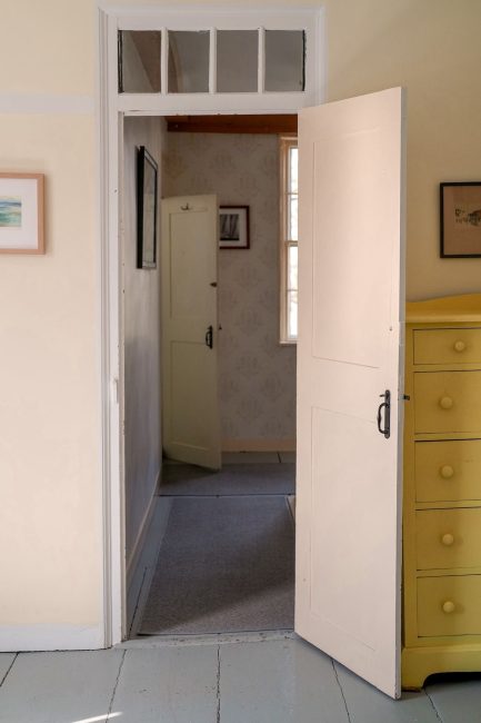                                     8 West Chester Street Nantucket Rental Image 68
                                