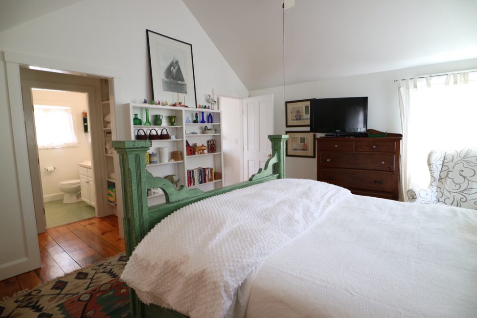                                     62 Fair Street Nantucket Rental Image 18
                                