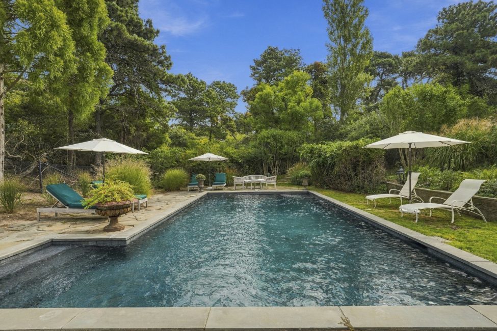                                     9 Brewster Road Nantucket Rental Image 42
                                